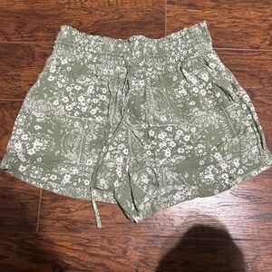 SO High Waist Green Floral Women's Shorts